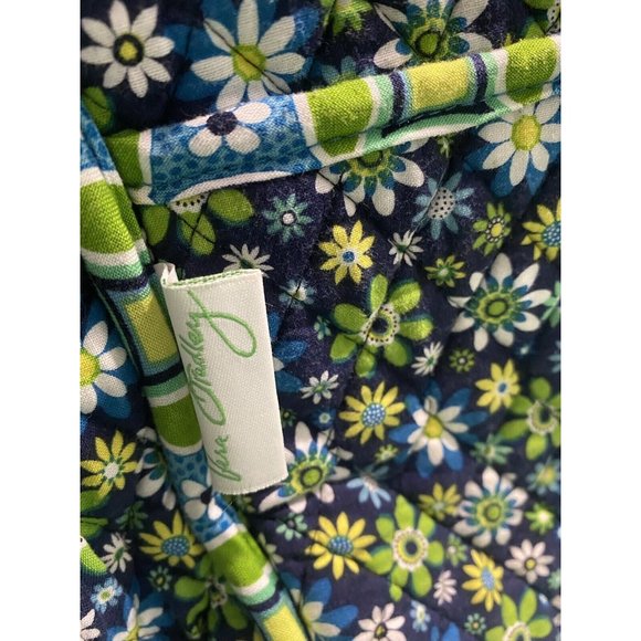 Vera Bradley~ Daisy Daisy Baby Bag~Retired 2008 - Picture 4 of 10